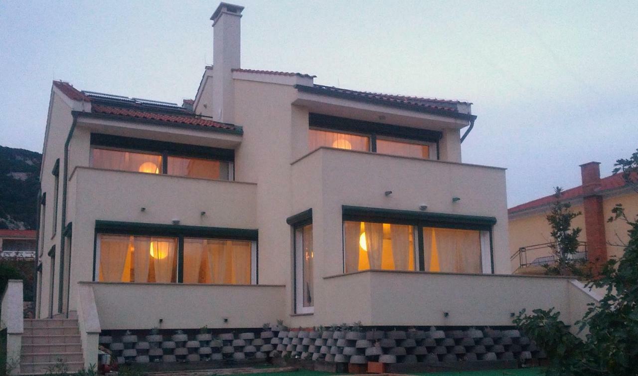 Apartments Ddd Baska  Exterior photo