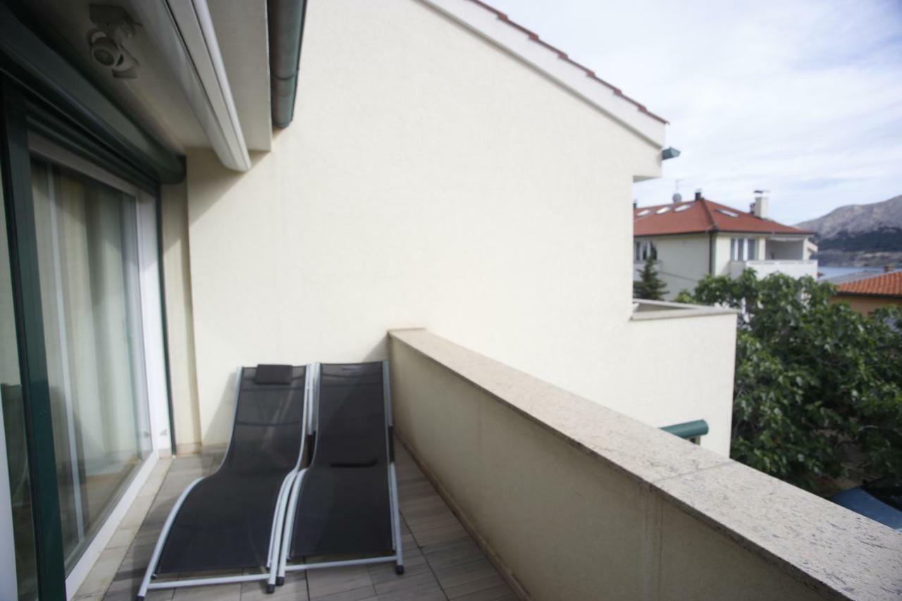 Apartments Ddd Baska  Exterior photo