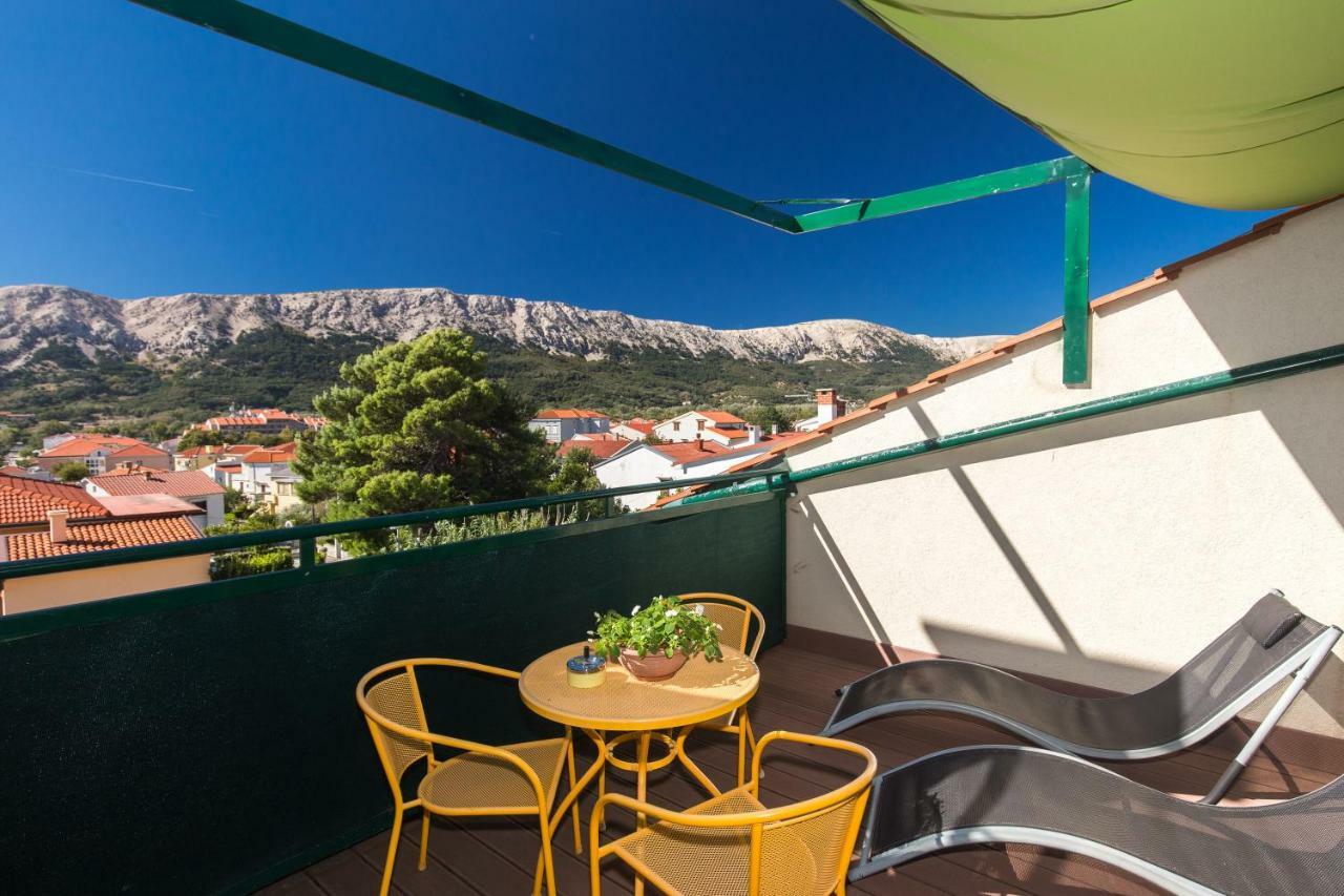 Apartments Ddd Baska  Exterior photo